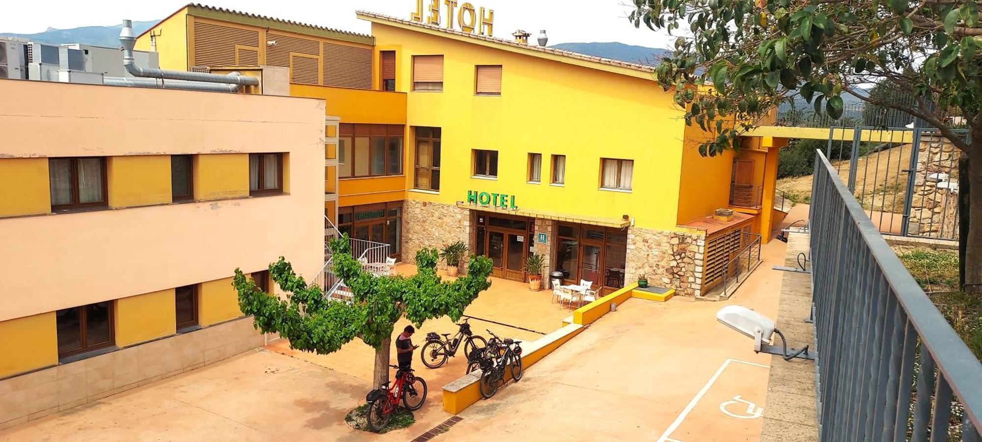 Hotel Font Del Pla La Jonquera Exterior foto