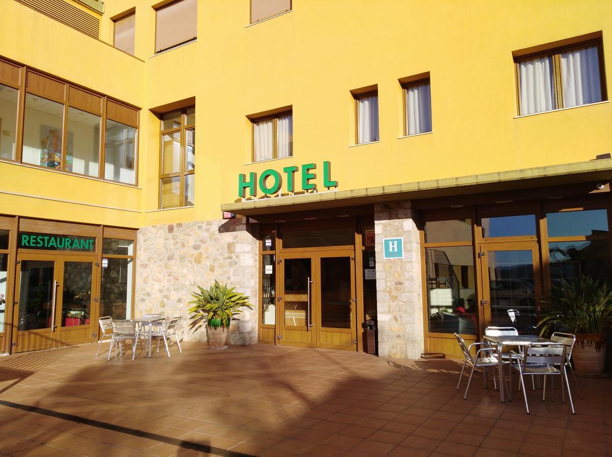 Hotel Font Del Pla La Jonquera Exterior foto